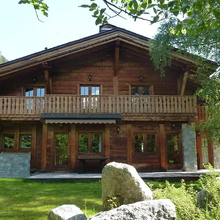 Domek alpejski Spacious Chalet That Will Delight Large Families