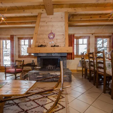 Spacious Chalet That Will Delight Large Families Шале Шамони