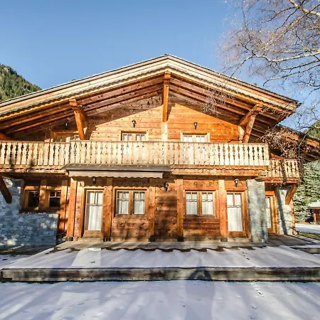 Domek alpejski Spacious Chalet That Will Delight Large Families *