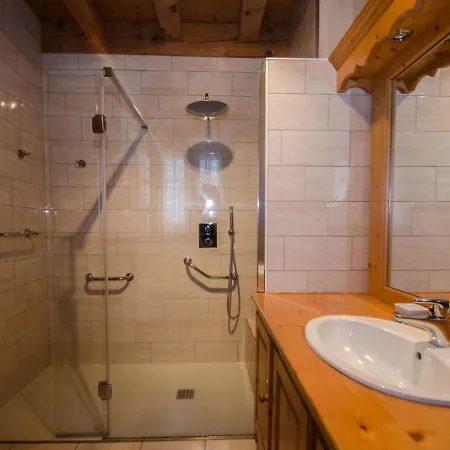 Domek alpejski Spacious Chalet That Will Delight Large Families *
